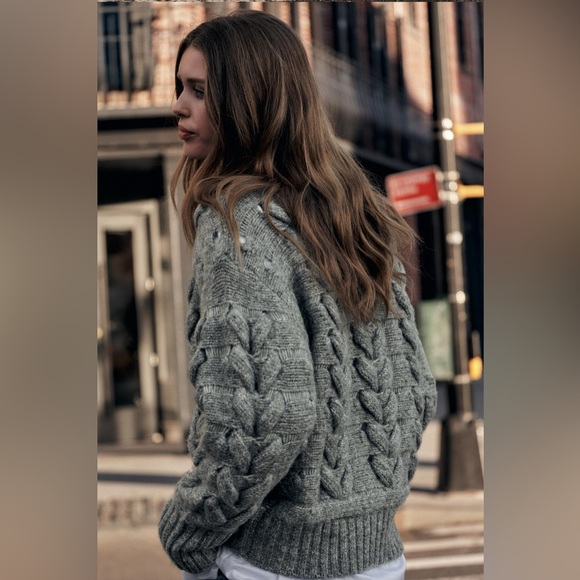 NWT ZARA CABLE KNOT SWEATER SIZE S - Picture 5 of 7